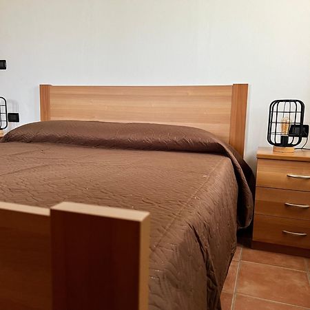 Country House Western Club Sant'Omero Buitenkant foto
