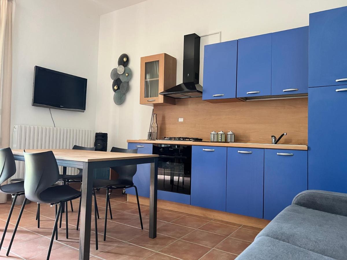 Country House Western Club Sant'Omero Buitenkant foto