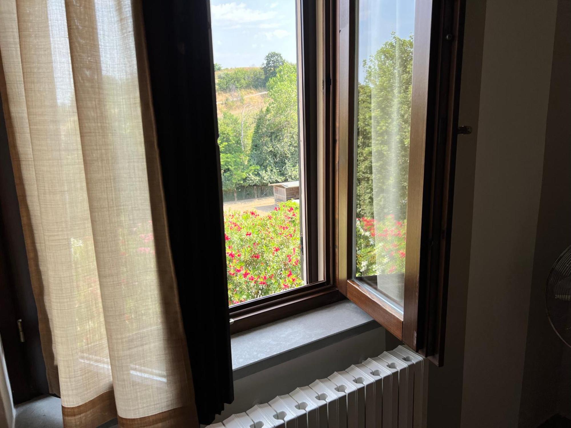 Country House Western Club Sant'Omero Buitenkant foto