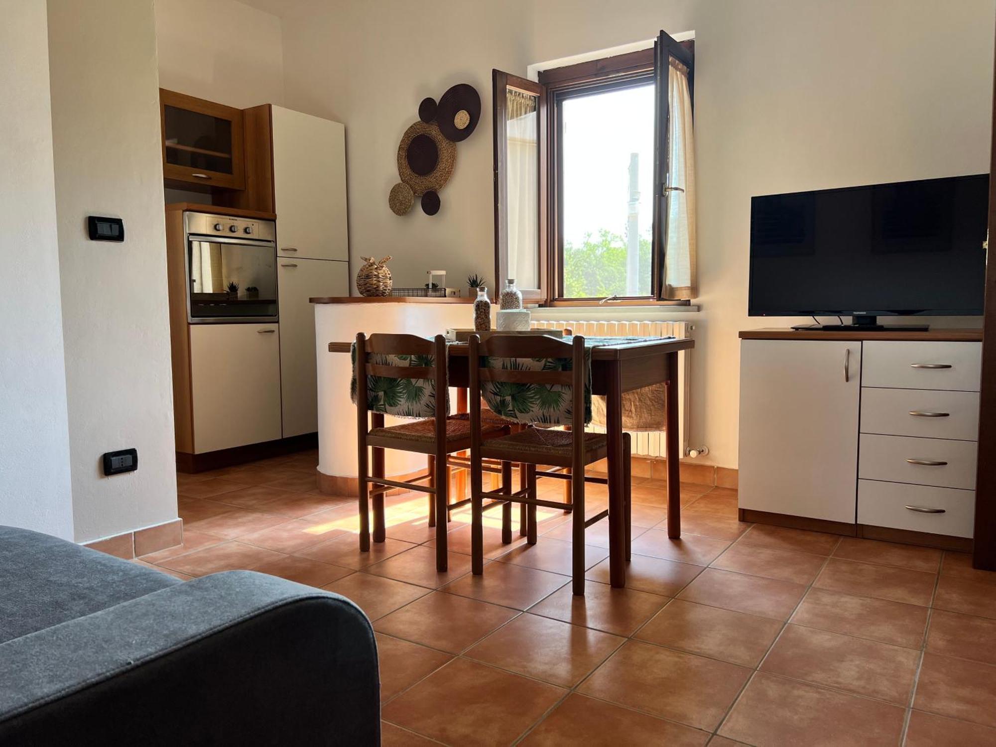 Country House Western Club Sant'Omero Buitenkant foto